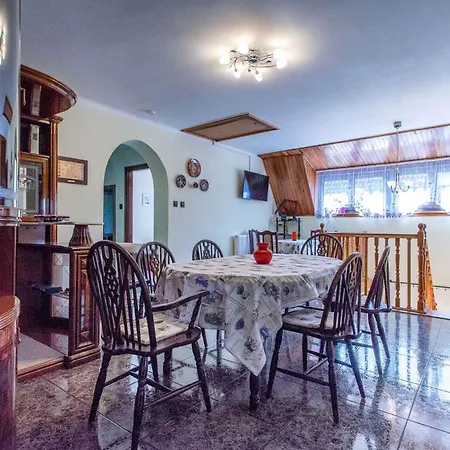 In 48113 Balatonkeresztúr