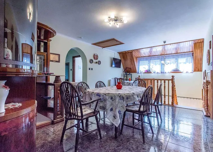 In 48113 Balatonkeresztúr